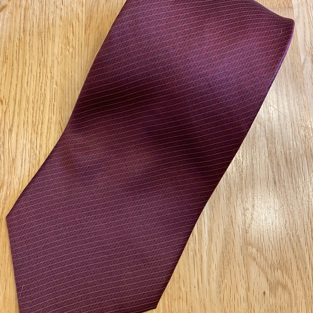 100% silk DKNY burgundy red tie.